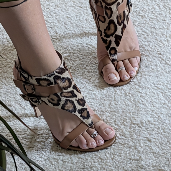 Sam Edelman Animal Print Heels with Tan Accents - Picture 1 of 17
